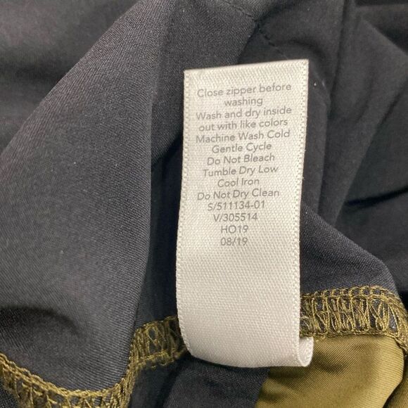 ATHLETA 8 Radiant Green High Rise Shine Joggers Gorpcore Athleisure Zip Ankle - Picture 10 of 16